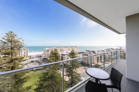 Oaks Glenelg Liberty Suites - Accommodation Australia 14