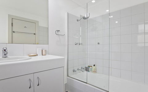 Glenelg Oasis Studios - Accommodation Australia 11