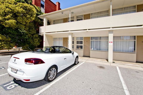 Glenelg Oasis Studios - Accommodation Australia 17