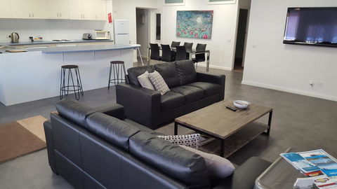 Aart Apartments - Accommodation Australia 7