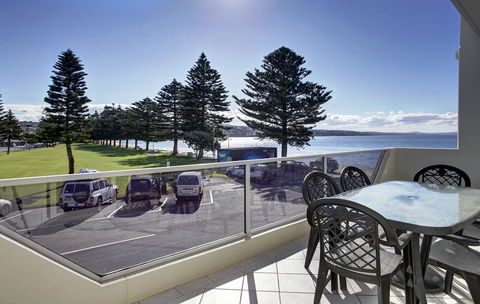 Tasman Beachside Apartment - Accommodation Australia 0