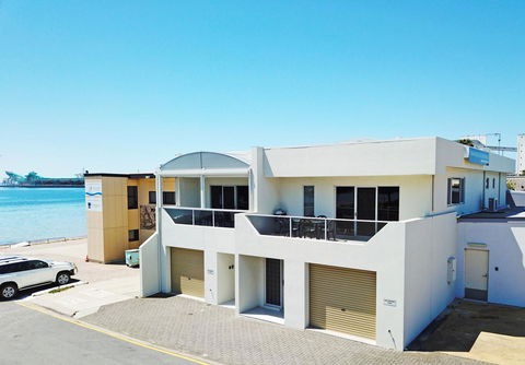 Tasman Beachside Apartment - Accommodation Australia 2