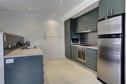 Tasman Beachside Apartment - Accommodation Australia 3