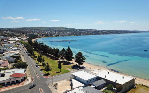 Tasman Beachside Apartment - Accommodation Australia 1