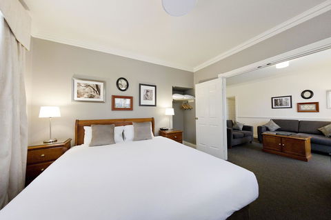 Majestic Old Lion Apartments - Accommodation Australia 13