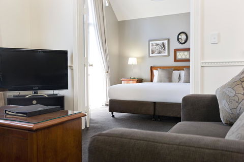 Majestic Old Lion Apartments - Accommodation Australia 12