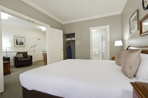 Majestic Old Lion Apartments - Accommodation Australia 8