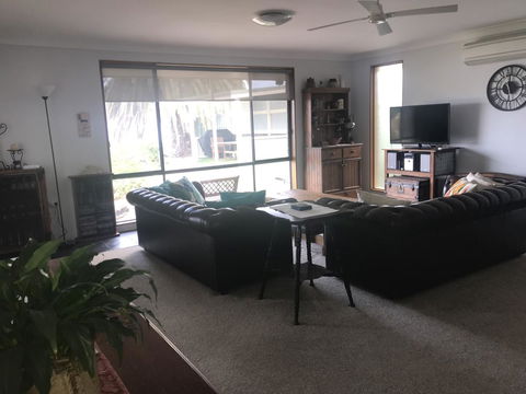Hydeaway Bay - Own Private Bay + Kayaks - Accommodation Australia 7