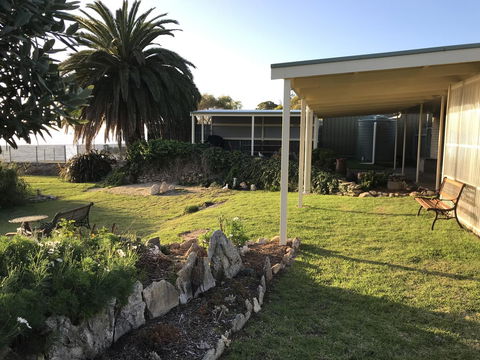 Hydeaway Bay - Own Private Bay + Kayaks - Accommodation Australia 22
