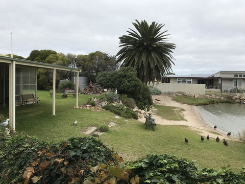 Hydeaway Bay - Own Private Bay + Kayaks - Accommodation Australia 2