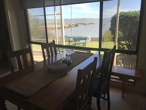 Hydeaway Bay - Own Private Bay + Kayaks - Accommodation Australia 13