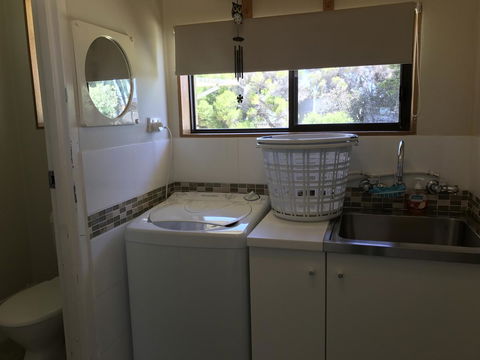 Hydeaway Bay - Own Private Bay + Kayaks - Accommodation Australia 14