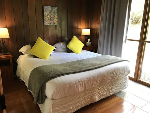 Ghost Hill Road Retreat - Accommodation Australia 4