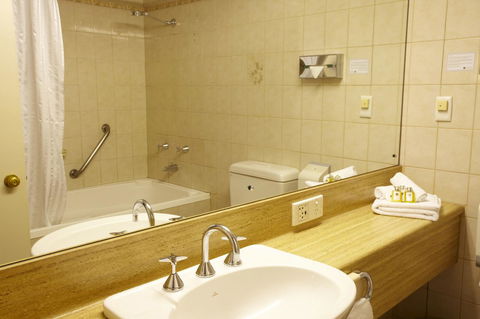 Comfort Hotel Adelaide Meridien - Accommodation Australia 12