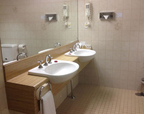 Comfort Hotel Adelaide Meridien - Accommodation Australia 5