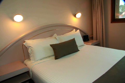 Comfort Hotel Adelaide Meridien - Accommodation Australia 4