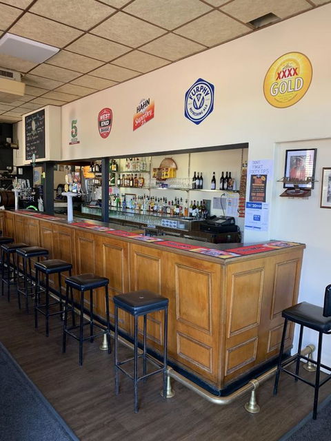 Commercial Hotel Morgan - Bed n Breakfasts 2