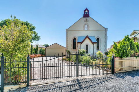 \'THE CHURCH\' Guest Home, Gawler Barossa Region - Accommodation Australia 0
