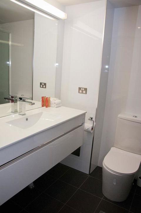 The O'Connell Inn - Accommodation Australia 3