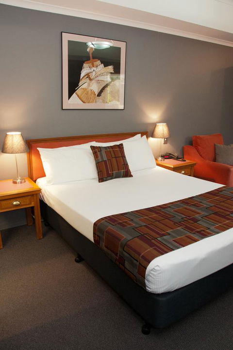 The O'Connell Inn - Accommodation Australia 19