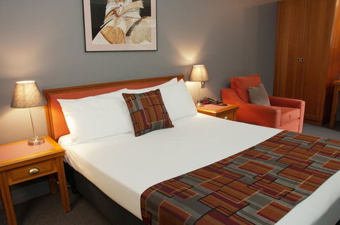 The O'Connell Inn - Accommodation Australia 5