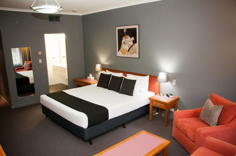 The O'Connell Inn - Accommodation Australia 13