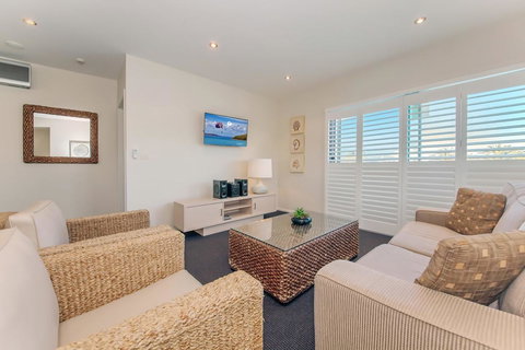 Pacific Blue 278-265 Sandy Pt Rd- Dual Key Access, Wifi, Linen And Air Conditioning - Local Tourism 4