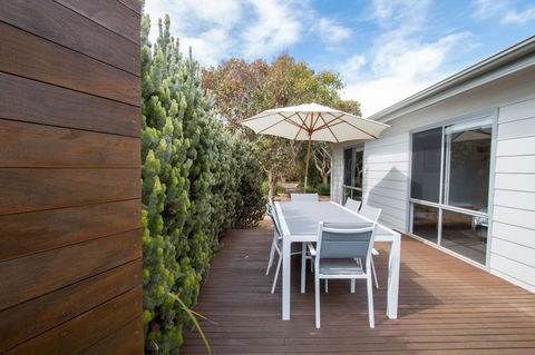 Coorong Waterfront Retreat - Local Tourism 16