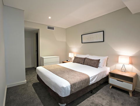 Adelaide DressCircle Apartments - North Terrace - Accommodation Australia 24