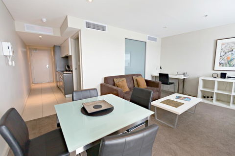 Adelaide DressCircle Apartments - North Terrace - Accommodation Australia 12