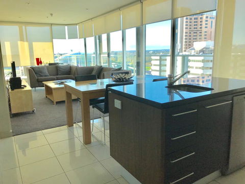 Adelaide DressCircle Apartments - North Terrace - Accommodation Australia 3