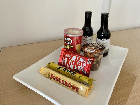 Ensenada Motor Inn And Suites - Local Tourism 16