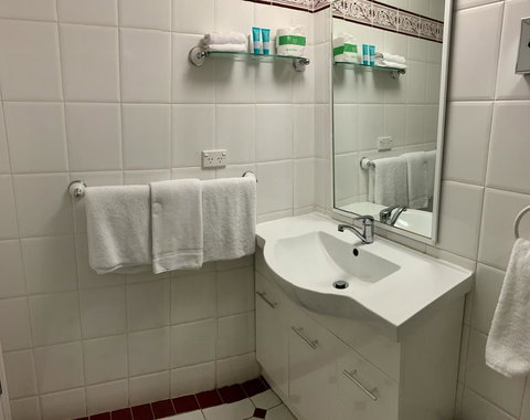 Ensenada Motor Inn And Suites - Local Tourism 6