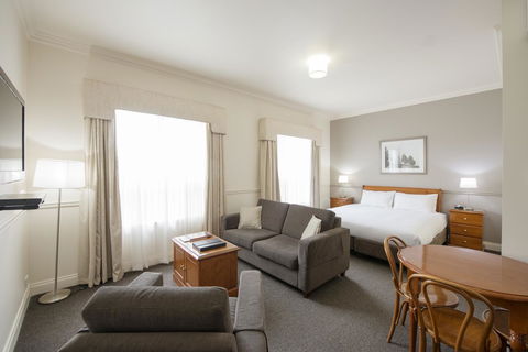 Majestic Tynte Street Apartments - Accommodation Australia 9