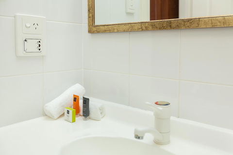 Majestic Tynte Street Apartments - Accommodation Australia 15