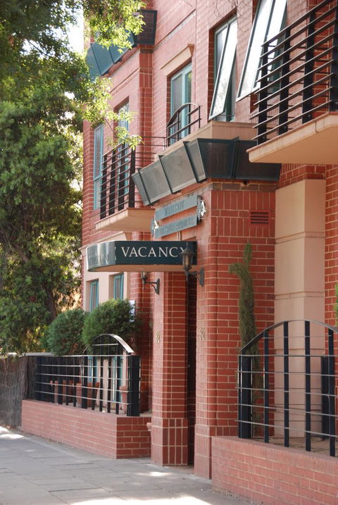Majestic Tynte Street Apartments - Accommodation Australia 2