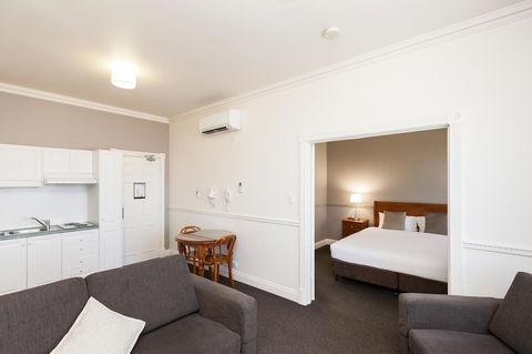 Majestic Tynte Street Apartments - Accommodation Australia 18