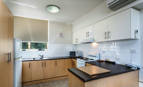 Glenelg Holiday Apartments - Corfu - Accommodation Australia 4