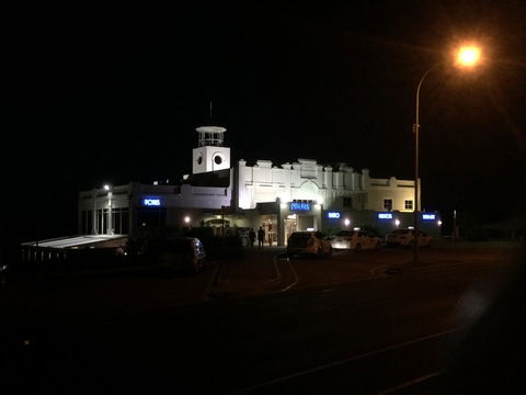 Adelaide - Semaphore Beach Front - Accommodation Australia 22
