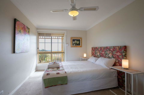 Angaston House - Accommodation Australia 13