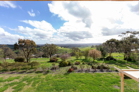 Angaston House - Accommodation Australia 9