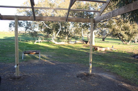 Rabbiters Hut - Local Tourism 13