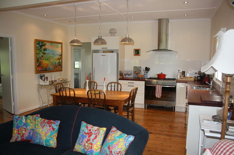 Rabbiters Hut - Local Tourism 3