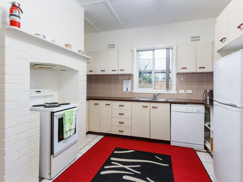 Wyvern - Bed n Breakfasts 2