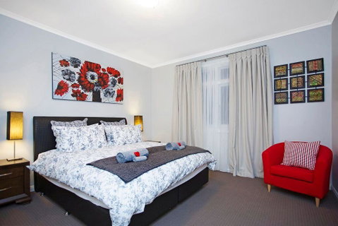 Hahndorf House B&B - Local Tourism 24
