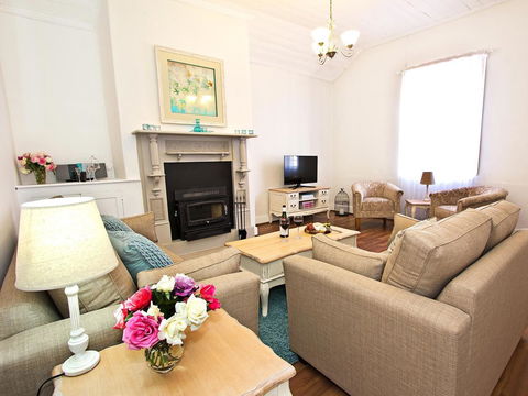 Queen's Cottage Barossa Valley - Accommodation Australia 13