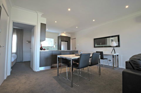 Adelaide DressCircle Apartments - Archer Street - Accommodation Australia 8