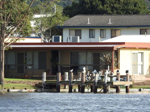 Lake Edge Apartments - Accommodation Australia 28