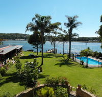 Lake Edge Apartments - Accommodation Australia