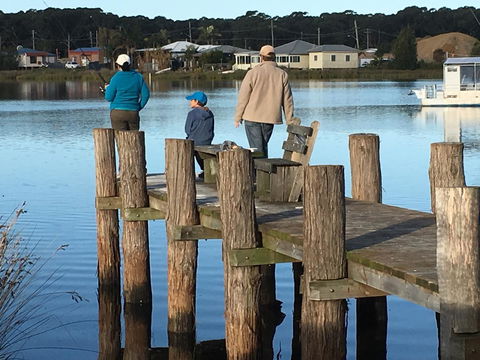 Lake Edge Apartments - Accommodation Australia 22